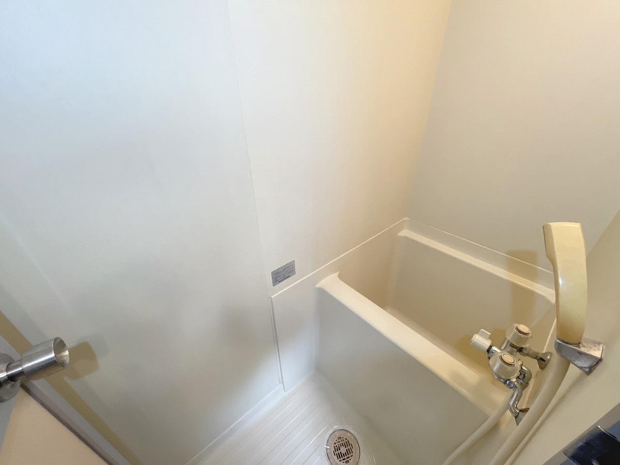 バス・シャワールーム　バスルーム