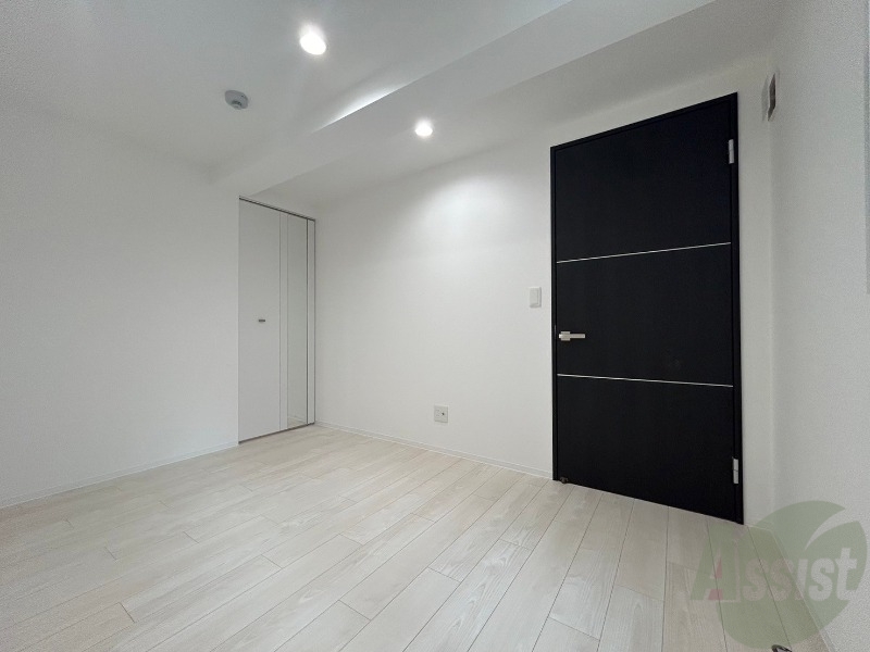 その他部屋・スペース　こちらのお部屋は光が差し込む、温かみのあるお部屋です。