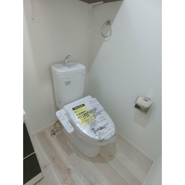 トイレ　バストイレ別！ウォシュレット付き！