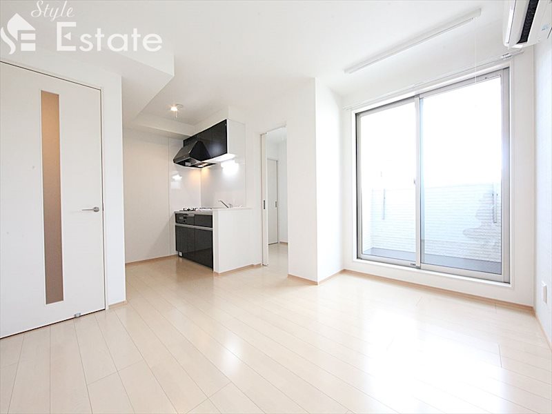 居室・リビング　内装