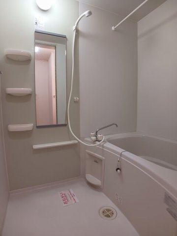 バス・シャワールーム　お風呂です