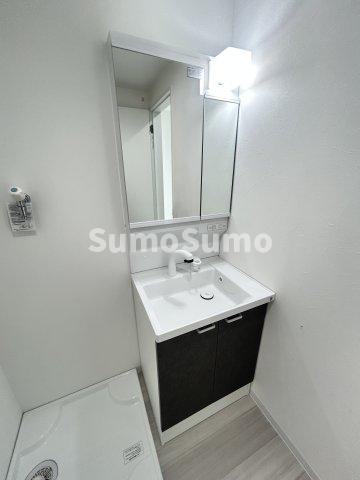 洗面設備　使いやすい洗面所です