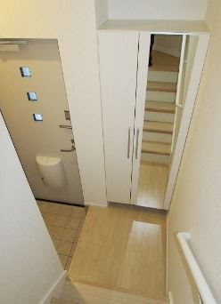 玄関　別号室参考写真、現況優先です。