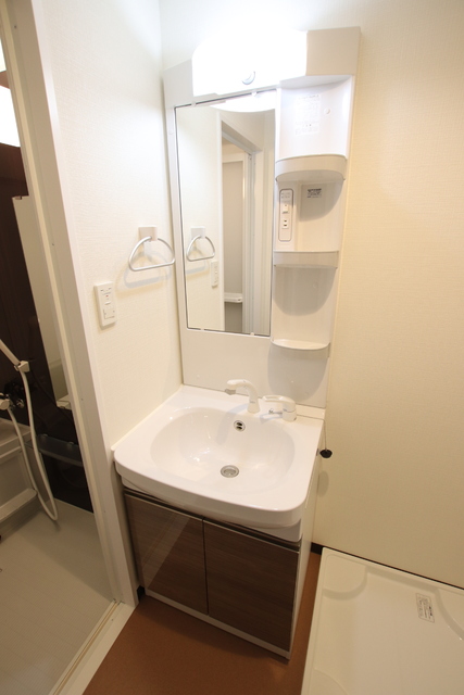 洗面設備　※別室参考写真　洗髪洗面化粧台