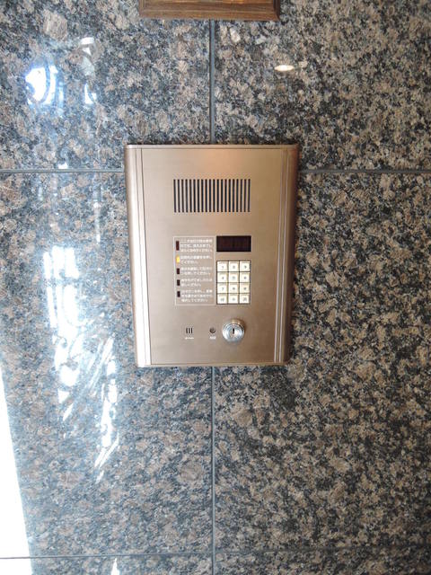 セキュリティ　★安心のオートロック付き★