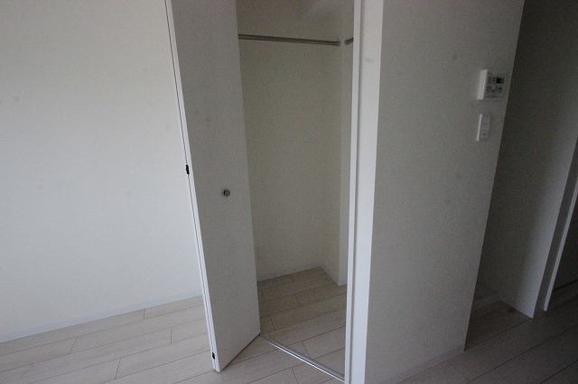 収納　同物件別号室