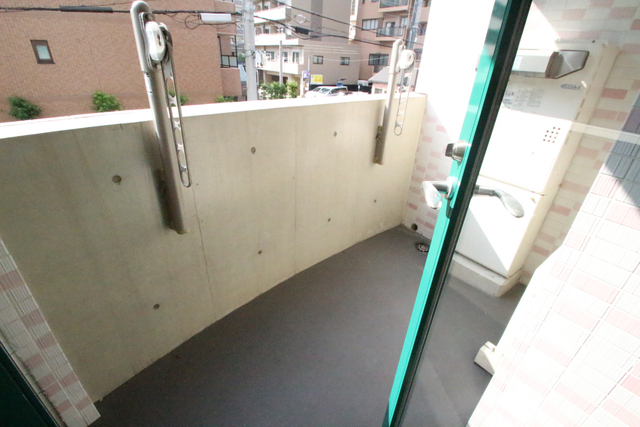 バルコニー　※別室の参考写真の為、現況優先です。