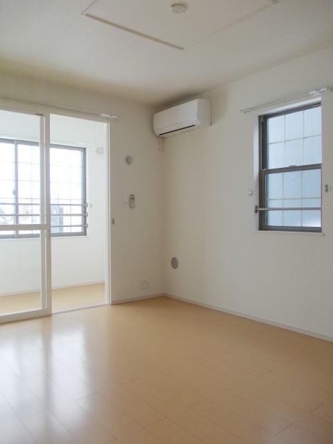 バルコニー　サンルームもあります♪