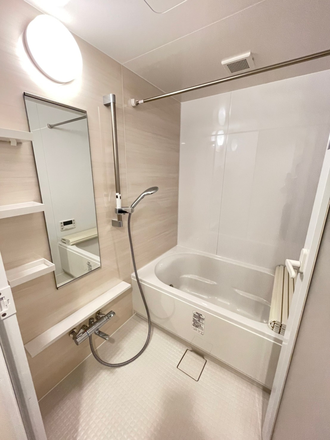 バス・シャワールーム