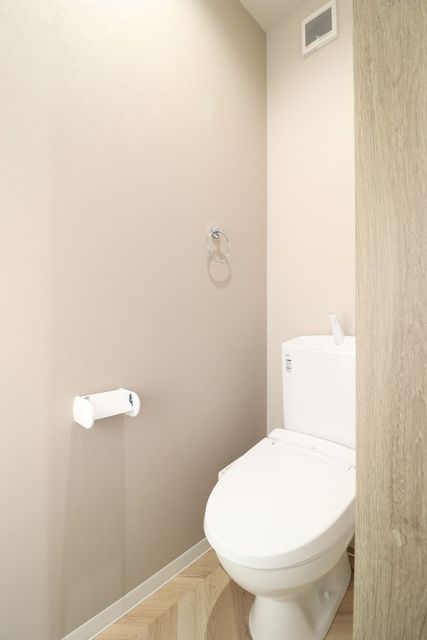 トイレ　温水洗浄便座