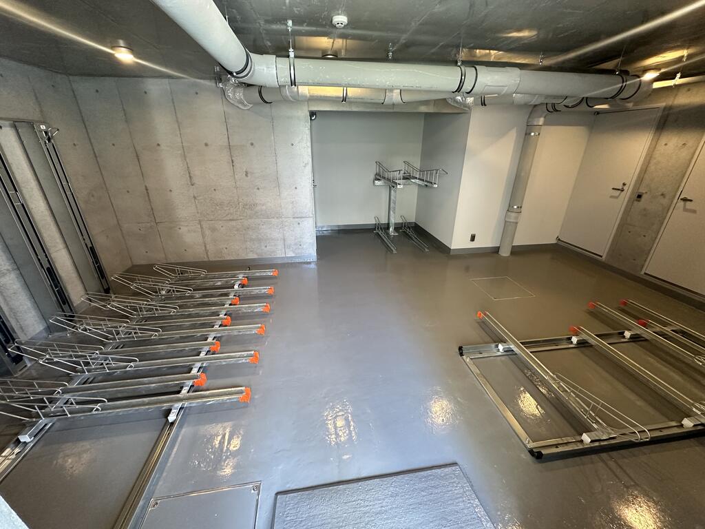 駐車場　駐輪場