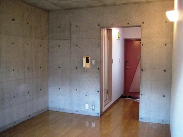 その他部屋・スペース　★内装はコンクリート打ちっぱなしでオシャレですね★