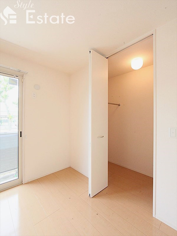 収納　ウォークインクローゼット