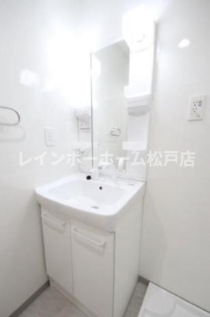 洗面設備　広い洗面スペース