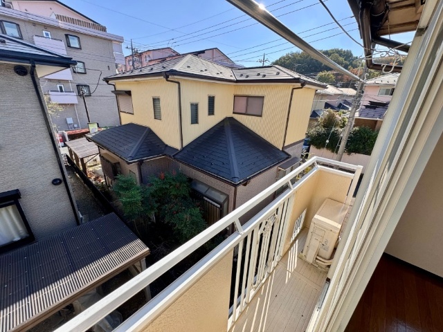 バルコニー　※他のお部屋の写真です