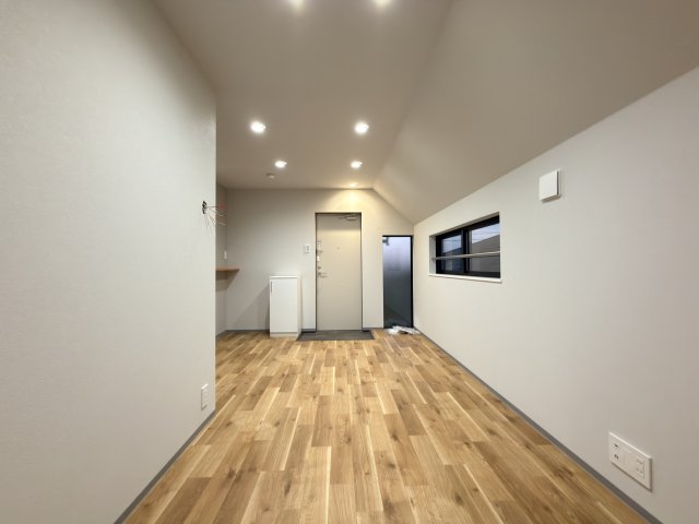 居室・リビング　※新築・工事中写真（2025年12月1日撮影）