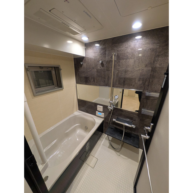 バス・シャワールーム　バス