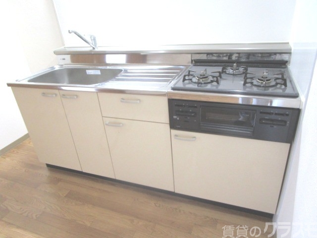 キッチン　調理スペースもきちんと確保です。