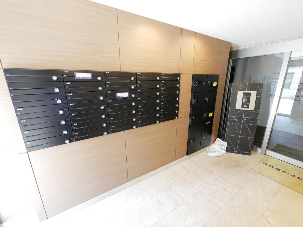 エントランス　☆オートロック付き☆