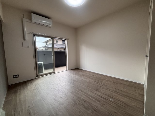 その他部屋・スペース　日当たりが良く広々使えるので快適にお過ごし頂けます。