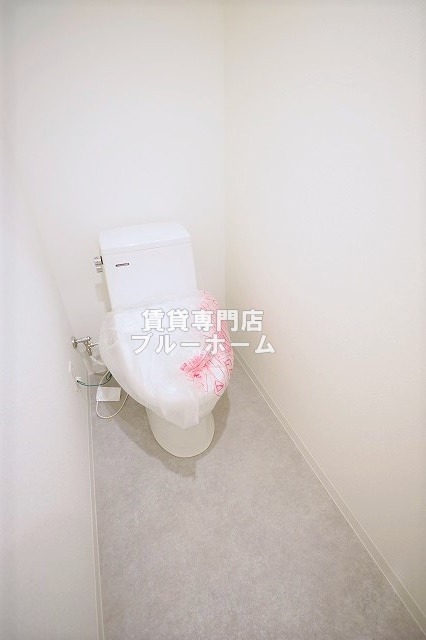 トイレ　ウォシュレット付き！