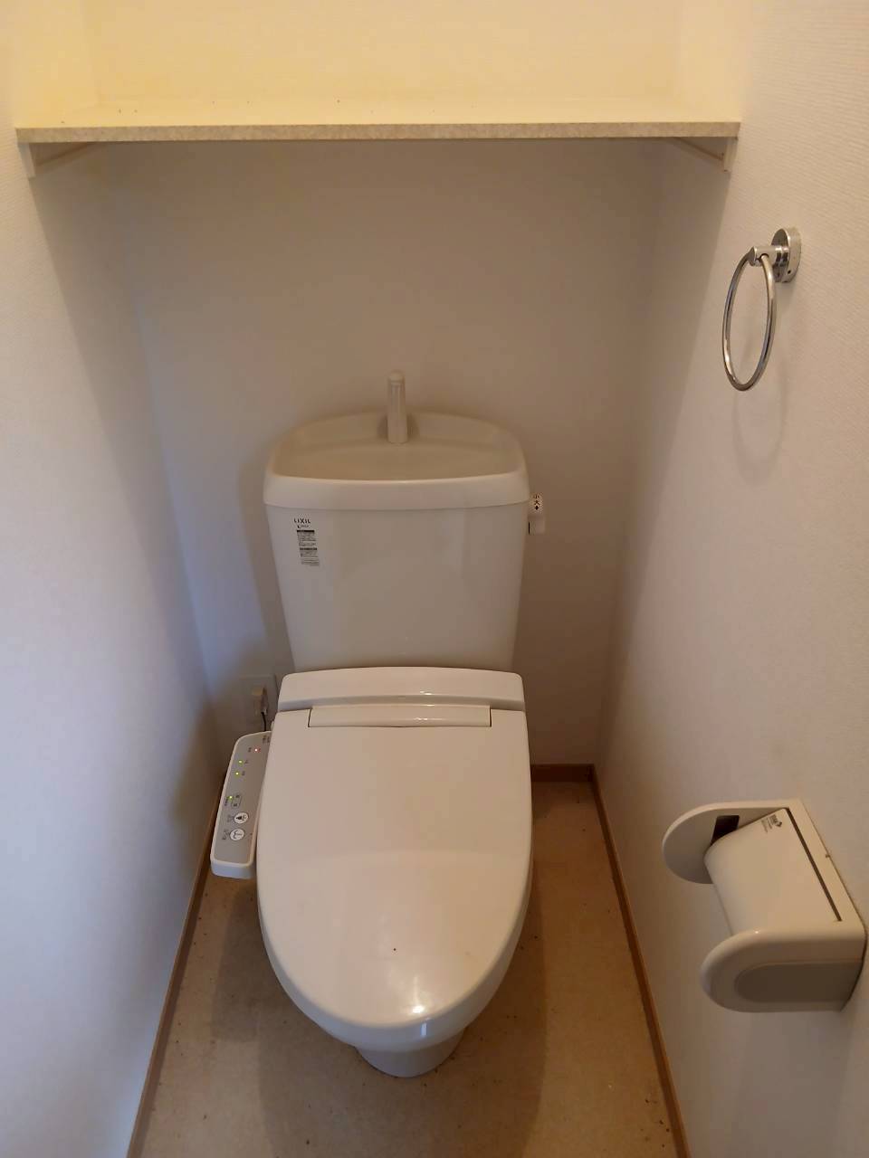 トイレ　清潔感のあるトイレです