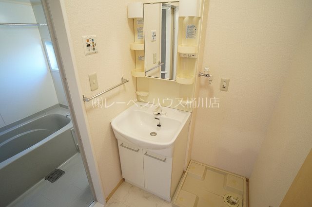 洗面設備　同間取り反転写真参考