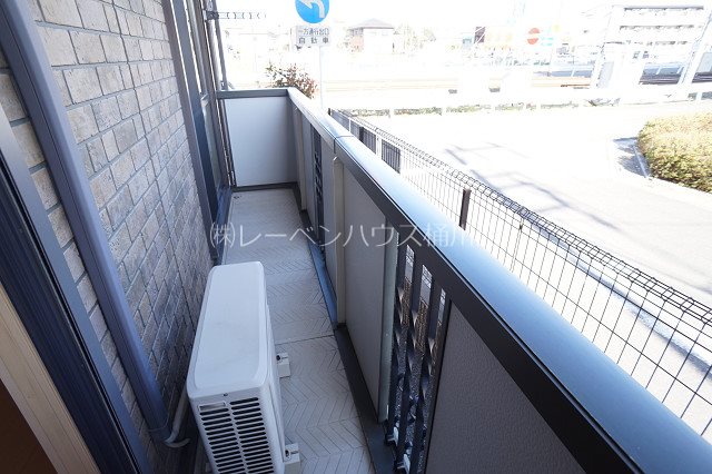 バルコニー　同間取り反転写真参考