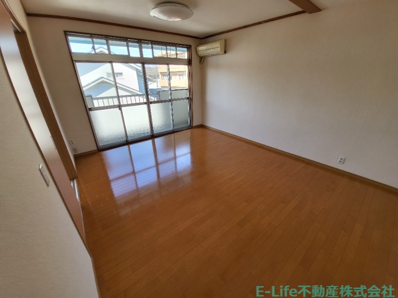 居室・リビング　※別部屋写真添付