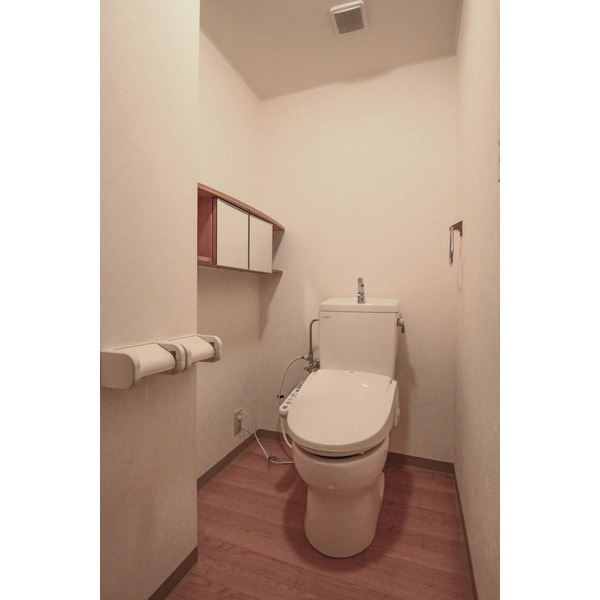 トイレ　反転タイプです☆