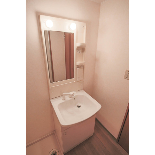 洗面設備　反転タイプです☆