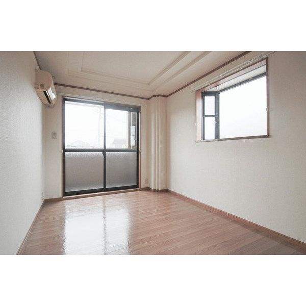 居室・リビング　反転タイプです☆