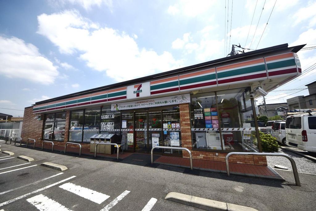 コンビニ　セブンイレブン草加吉町1丁目店（コンビニ）まで480m