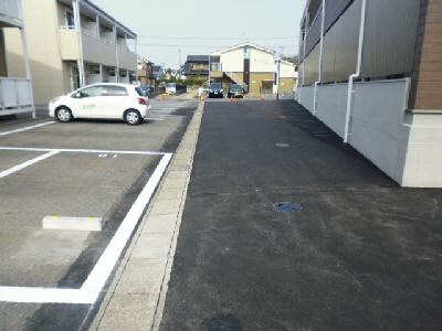 駐車場　駐車場