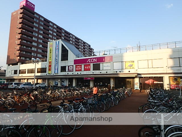 スーパー　イオン東札幌店（スーパー）まで724m
