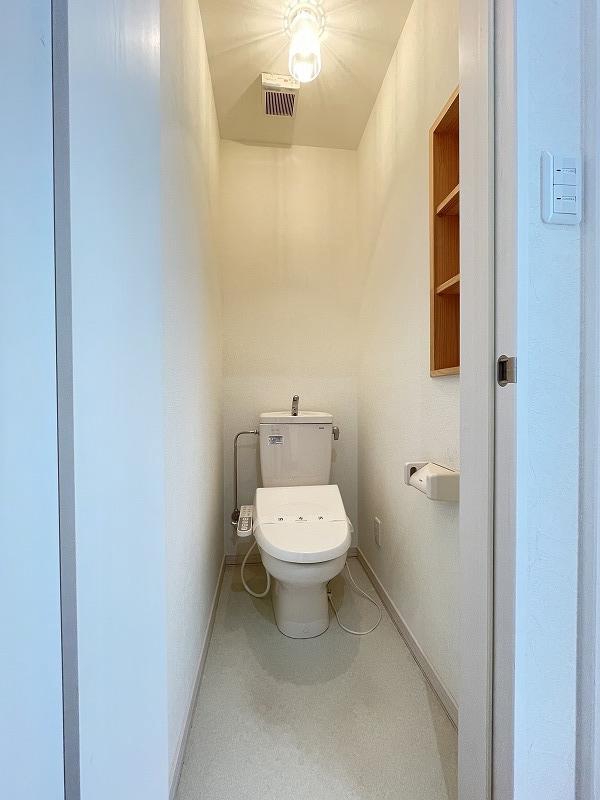 トイレ　トイレ