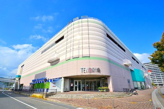 ショッピングセンター　天満屋広島緑井店（ショッピングセンター）まで514m