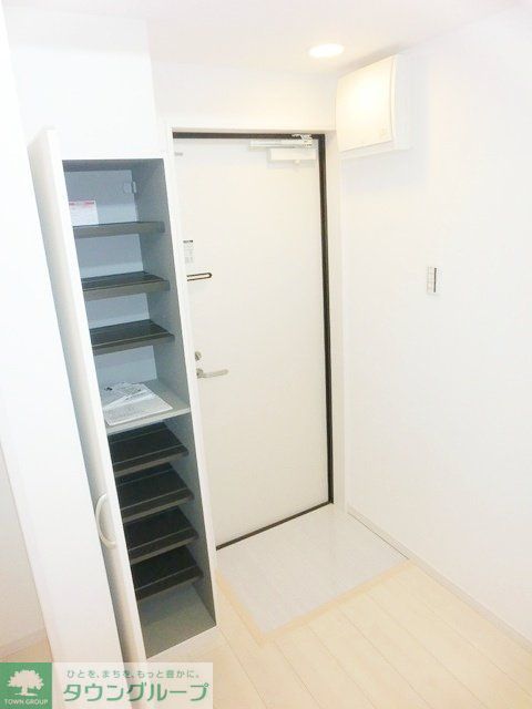 玄関　お問合せはタウンハウジングまで！※現地待合わせ相談可能