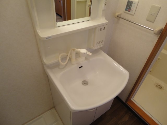 洗面設備　洗髪洗面化粧台