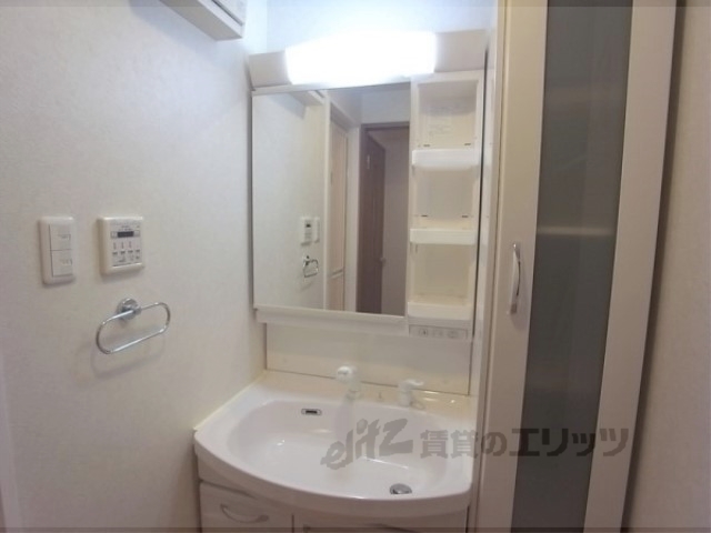 洗面設備　独立洗面台