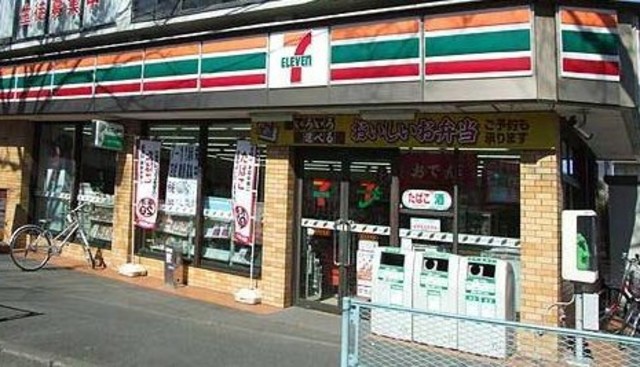 コンビニ　セブンイレブン文京湯島2丁目店（コンビニ）まで116m