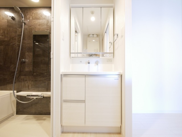 洗面設備　シャンプードレッサー付きです♪