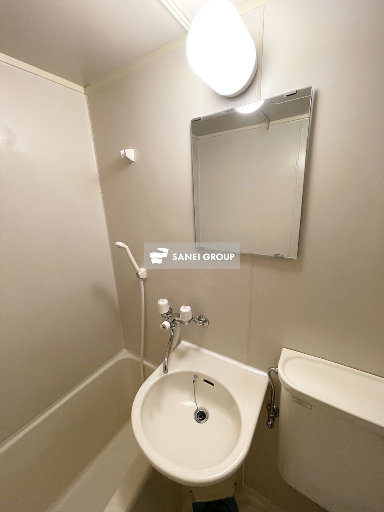 洗面設備　同仕様