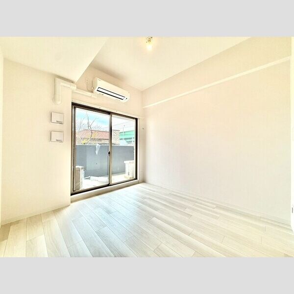 居室・リビング　（　２コンロ　）