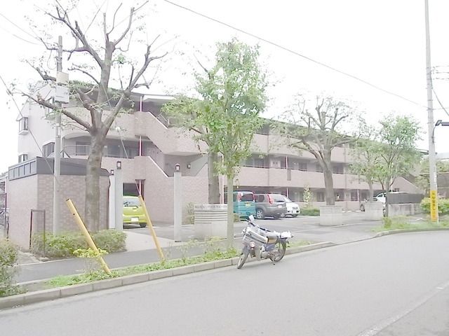 建物外観　★重厚なRC造★