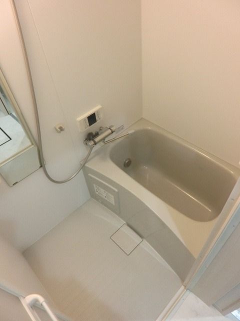 バス・シャワールーム　便利な追焚バス