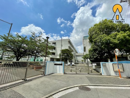 中学校　横浜市立根岸中学校（中学校）まで1078m