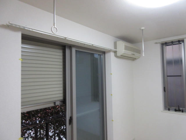 その他　★防犯シャッター　室内物干しフック★