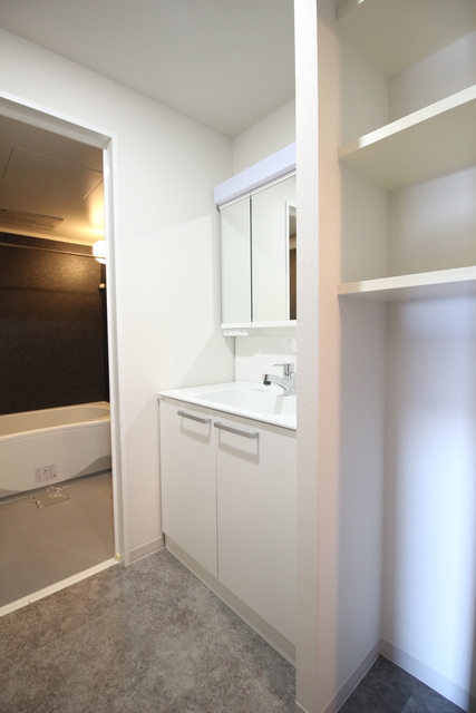 洗面設備　６２０号室モデルルーム参照※お部屋により色味などが異なる場合