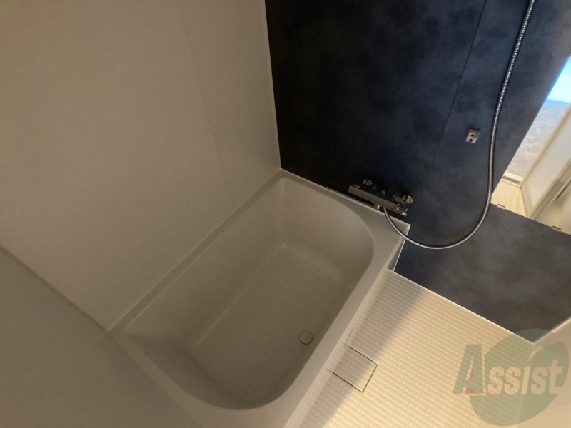 バス・シャワールーム　お風呂になります。一日の疲れを癒してくださいね。